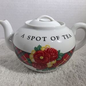 Vintage Christmas Teapot: Holly Holderman Floral Plaid Made in Japan